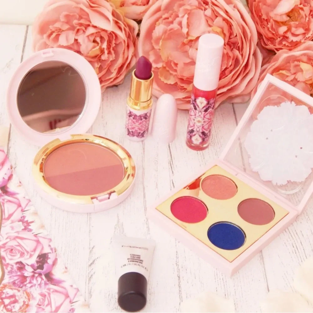 MAC Cosmetics brand new